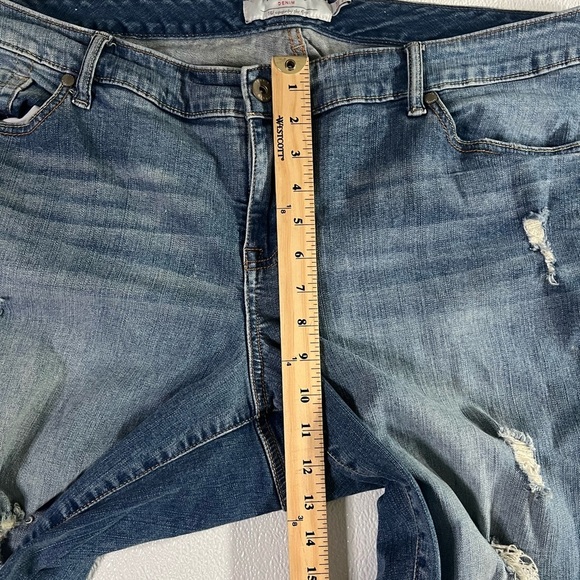 Torrid Denim Distressed Women's Skinny Jeans Size 20XT - Picture 6 of 10